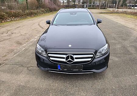 Mercedes-Benz E 220 d T 9G-TRONIC Avantgarde