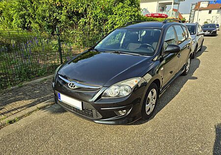 Hyundai i30 i30cw 1.6 CRDiEdition Plus