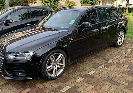 Audi A4 S line Sportpaket / plus