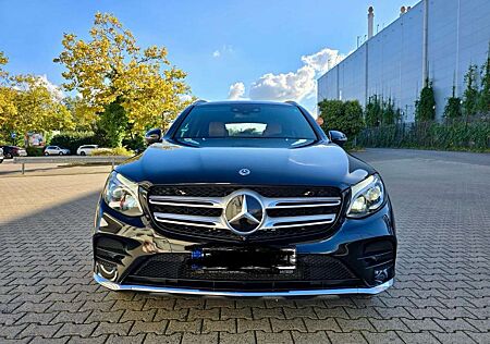 Mercedes-Benz CLA 250 Mercedes Benz GLC 350 AMG