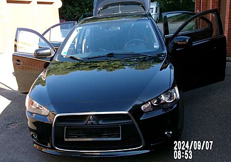 Mitsubishi Lancer Fließheck 1.8 Intense