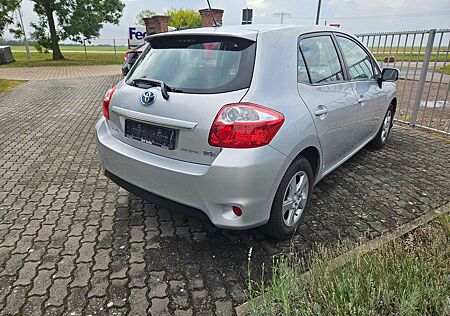 Toyota Auris Hybrid Life