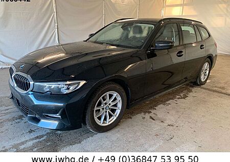 BMW 320 i Sport Line DrivingAss+CockpProf+AHK+SiHz