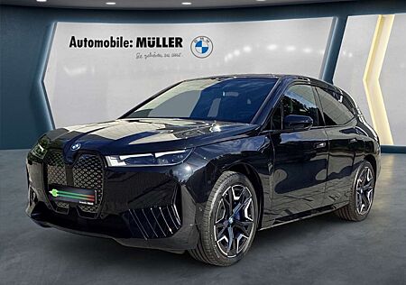 BMW iX xDrive40 B&W HUD AHK-klappbar Navi Soundsystem Led