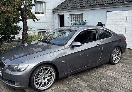 BMW 325i 325 Coupe Aut.