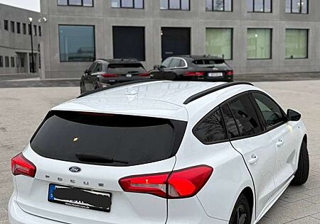 Ford Focus Turnier 1.0 EcoBoost Start-Stopp-System COOL&CONNE