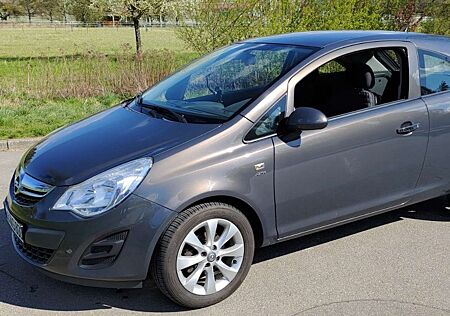 Opel Corsa 1.2 16V (ecoFLEX) Color Edition