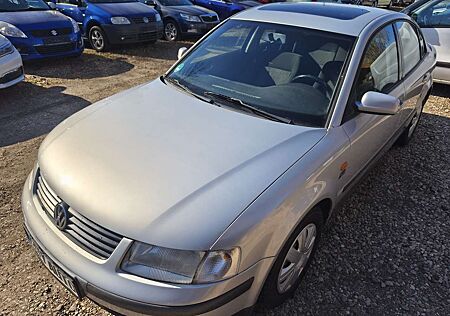 VW Passat Volkswagen 1.8 5V Comfortline