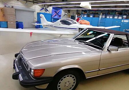 Mercedes-Benz SL 560