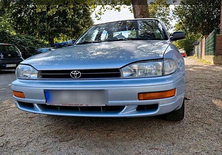 Toyota Camry 2.2 GL Limousine mit LPG