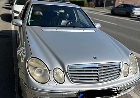 Mercedes-Benz 270 Elegance