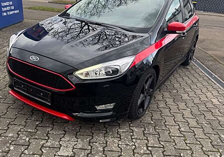 Ford Focus 1.5 Lim. Sport NAVI,SHD,PDC,CAM,ALU,SITZH