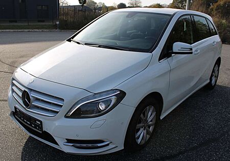 Mercedes-Benz B 180 Blue Efficiency Bi Xen+SHZ+Klima+Abstandwarner+PDC