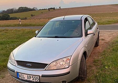 Ford Mondeo 16V Ghia