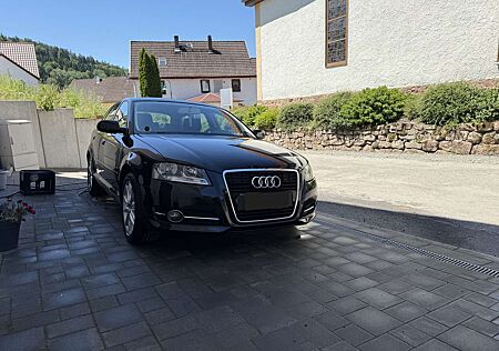 Audi A3 Sportback Diesel 1.6 TDI Sportback DPF Ambition