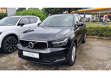 Volvo XC 40 XC40 Momentum Core SHZ KAMERA NAVI W-LAN LED