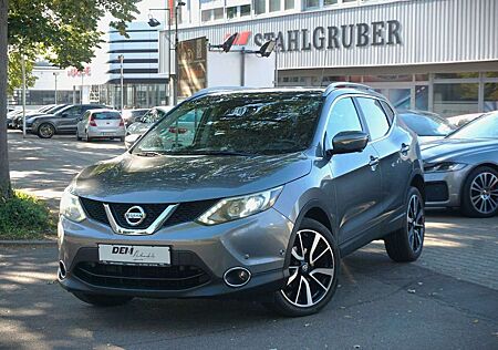 Nissan Qashqai Tekna 4x4 / 360° Kamera / Glasdach /2.HD