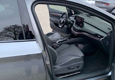 Skoda Enyaq Coupe iV RS/PANORAMADACH/LEDER/CARMERA360