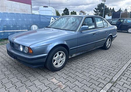 BMW 520i 520 5er VOLL-FAHRBEREIT SERVO RADIO USB AUX