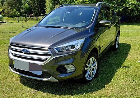 Ford Kuga 2.5 4x4 Champions Edition