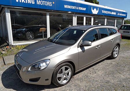 Volvo V60 Kombi Momentum