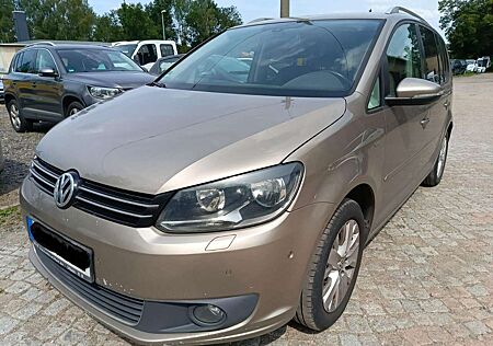 VW Touran Volkswagen 1.6 TDI DPF