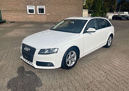 Audi A4 2.0 TDI multitronic Attraction Avant * Navi *