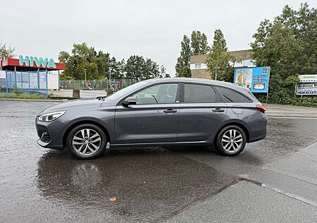 Hyundai i30 CW Kombi PASSION (VOLL-SCHECKHEFT*PDC-KAMERA)