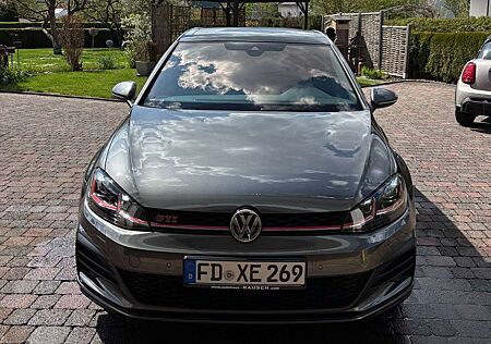 VW Golf GTI Volkswagen (BlueMotion Technology) DSG Performance