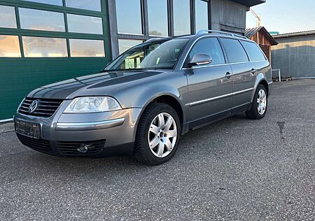 VW Passat Variant Volkswagen 2.5 TDI 4x4 Comfortline 4Motion AHK Zahnr. Neu