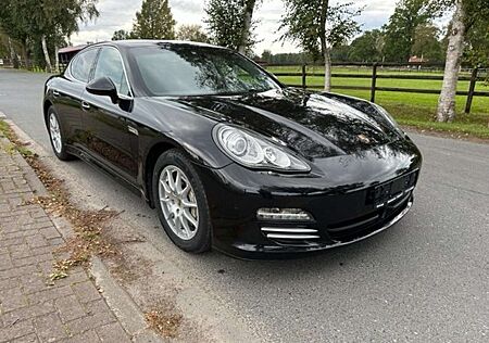 Porsche Panamera 4 S