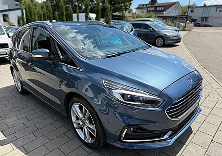 Ford S-Max Titanium