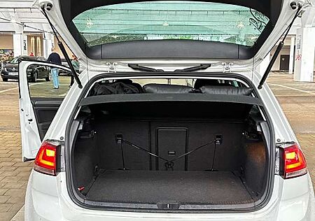 VW Golf Volkswagen 1.2 TSI BlueMotion Technology Comfortline