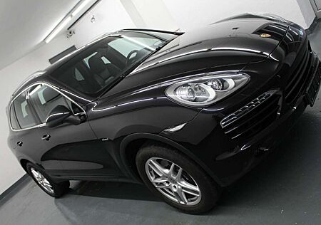 Porsche Cayenne 3.0 D Garantie+Luft+Panorama+AHK!