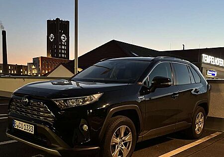 Toyota RAV 4 2.5 4x2 Hybrid MwSt. ausweisbar Mietwagen