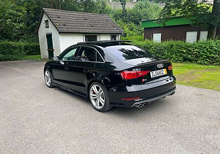 Audi S3 Limousine S tronic