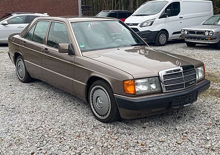 Mercedes-Benz 190 E 2.0 | H-Zulassung | Schiebedach |