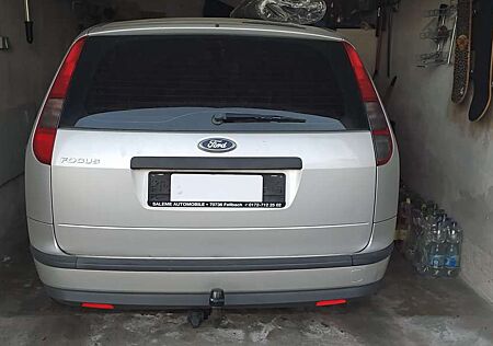 Ford Focus Turnier Turnier 1.6 16V Trend