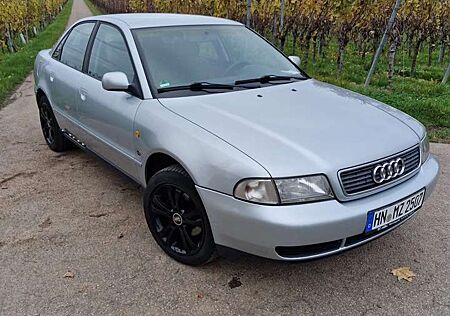 Audi A4 1.6