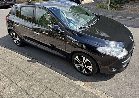 Renault Megane Megane Fließheck Diesel dCi 130 FAP BOSE Edition