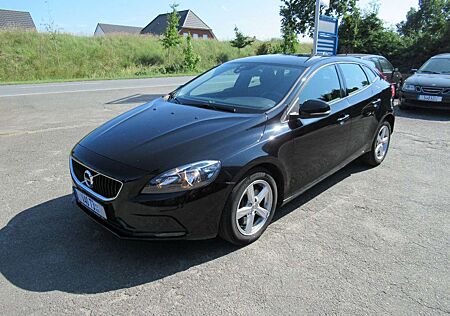 Volvo V40 T3 Kinetic Doppelbereifung