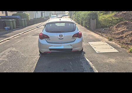 Opel Astra 1.6 Turbo Caravan Innovation