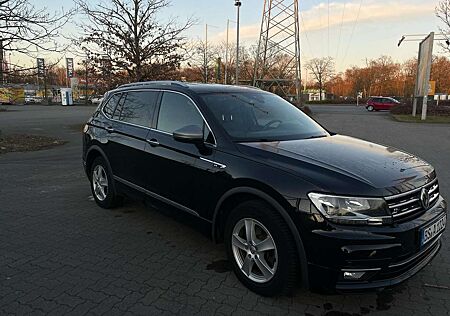 VW Tiguan Allspace Volkswagen 2.0 TDI SCR 4Motion Highline