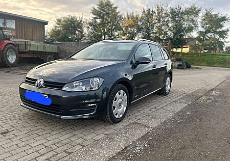 VW Golf Variant Volkswagen 1.6 TDI BlueMotion Technology Allstar