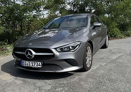 Mercedes-Benz CLA 180 Shooting Brake 7G-DCT