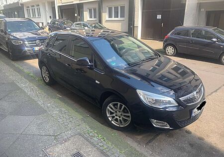 Opel Astra 5-Türer 1.4 Turbo