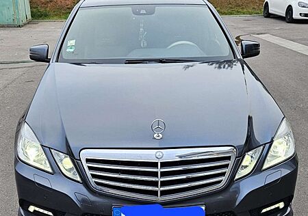 Mercedes-Benz E 350 CDI DPF BlueEFFICIENCY 7G-TRONIC