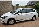 Opel Astra Sports Tourer 16 CDTI Business Modell 2017 wie Neu