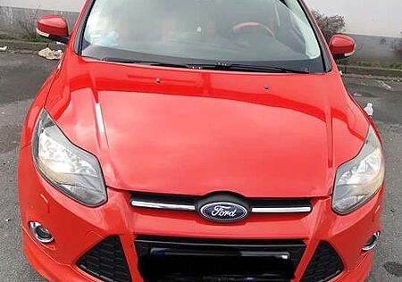 Ford Focus F1E/1.5/72.2/1160