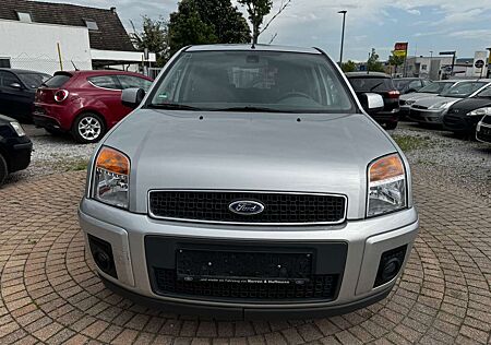 Ford Fusion Plus 1. Hand, im Guten Zustand mit wenig KM !!